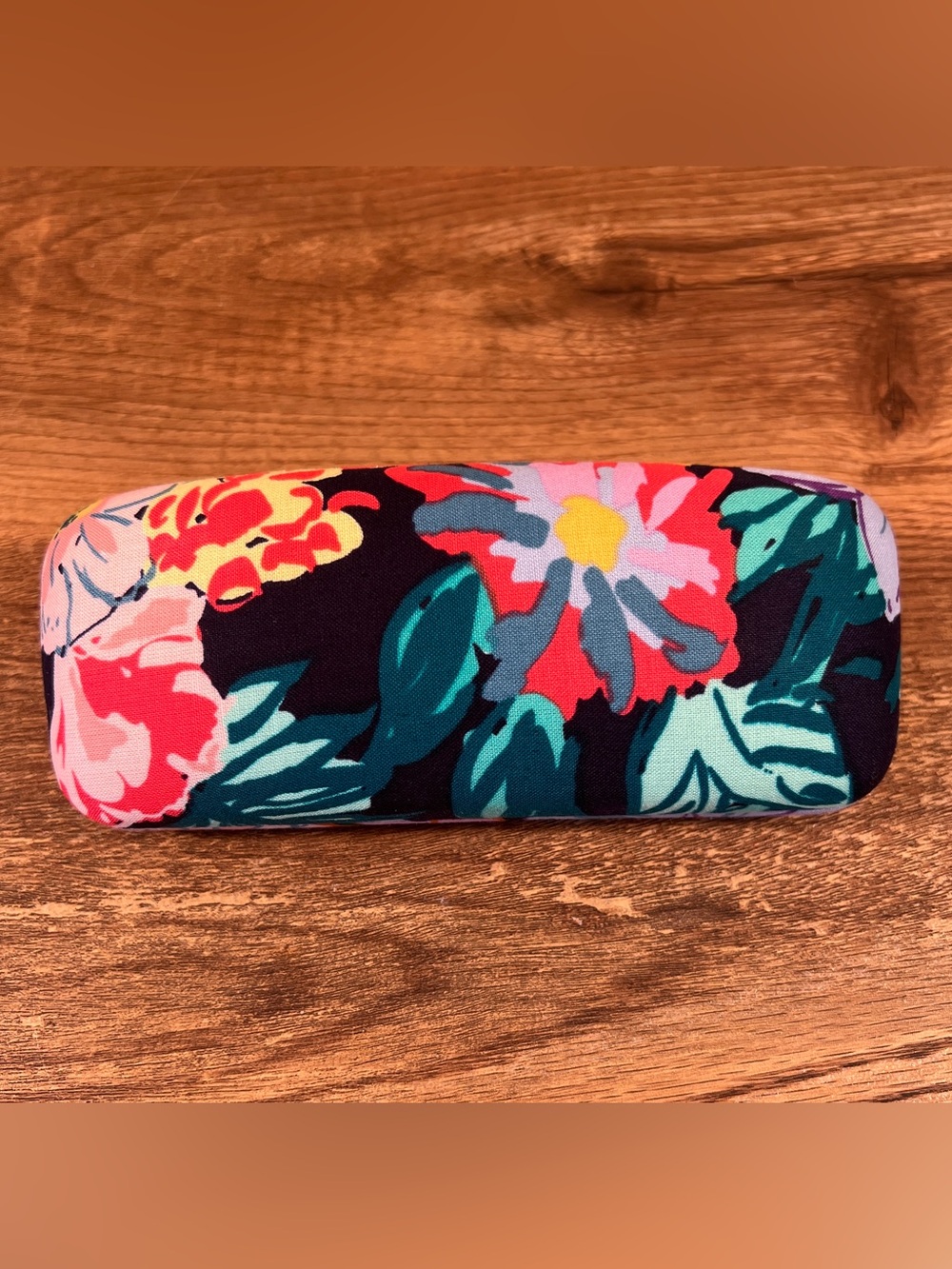 Vera Bradley Floral Hard Shell Eyeglass Case Clamshell